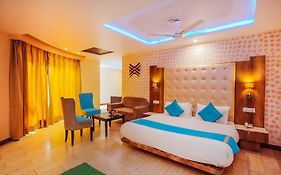 Nature Valley View Resort Mashobra !! Luxury Choice !! Gaming Zone !! Open Terrace !! Big Parking Shimla 4* India